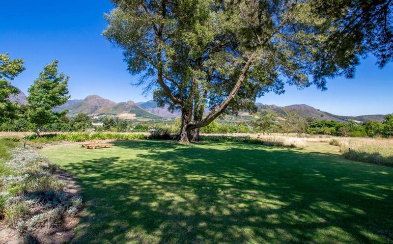 8 Bedroom Property for Sale in Franschhoek Western Cape